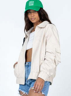 Jacket  Oversized fit  Shell: 100% cotton  Lining: 100% polyester  Classic collar  Twin hip pockets  Arm pockets  Zip front fastening  Elasticated waistband & cuffs 