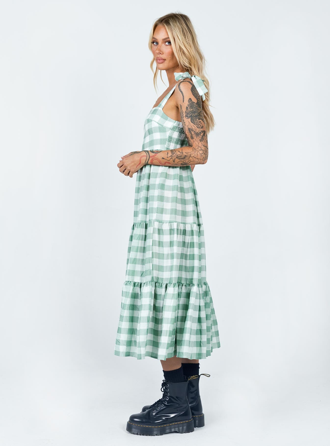 side view of model wearing Princess Polly Rae Midi Dress Green 