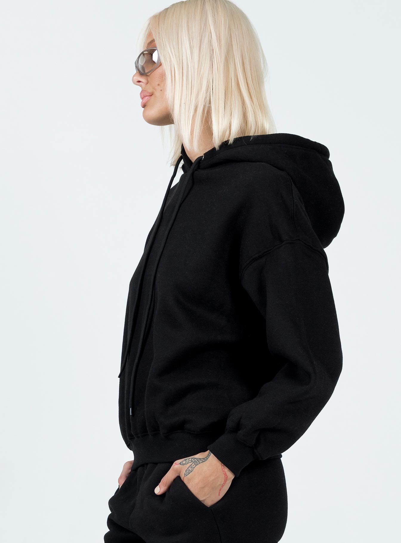 Lilly Butterfly Hoodie Black Princess Polly  regular 