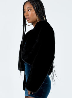 Cropped jacket Faux fur material Non-stretch Fully lined 