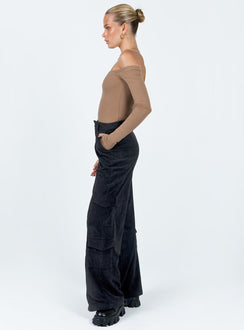 Front view of model wearing  front Princess Polly  Bando Cargo Pants Black