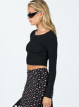 Long sleeve top Ribbed material Cropped fit Scoop neckline Good stretch