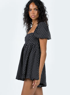Romper Polka dot print Square neckline  Elasticated puff sleeves Shirred back panel Invisible zip fastening at back  Relaxed leg 