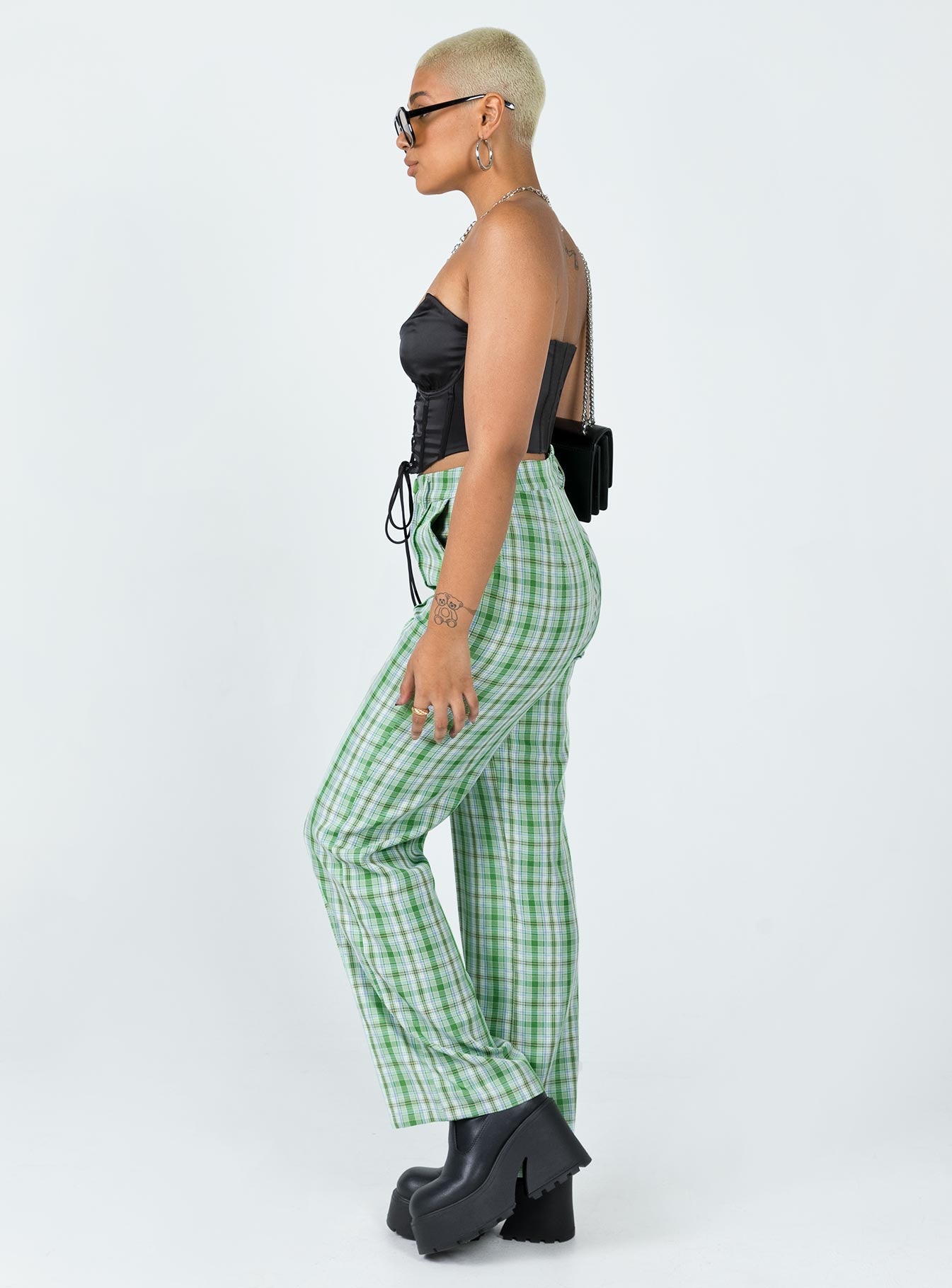side view of model wearing Princess Polly Wiluna Pants Green 