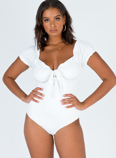 front view of model wearing Princess Polly Medina Bodysuit Short Sleeves Sweetheart 
