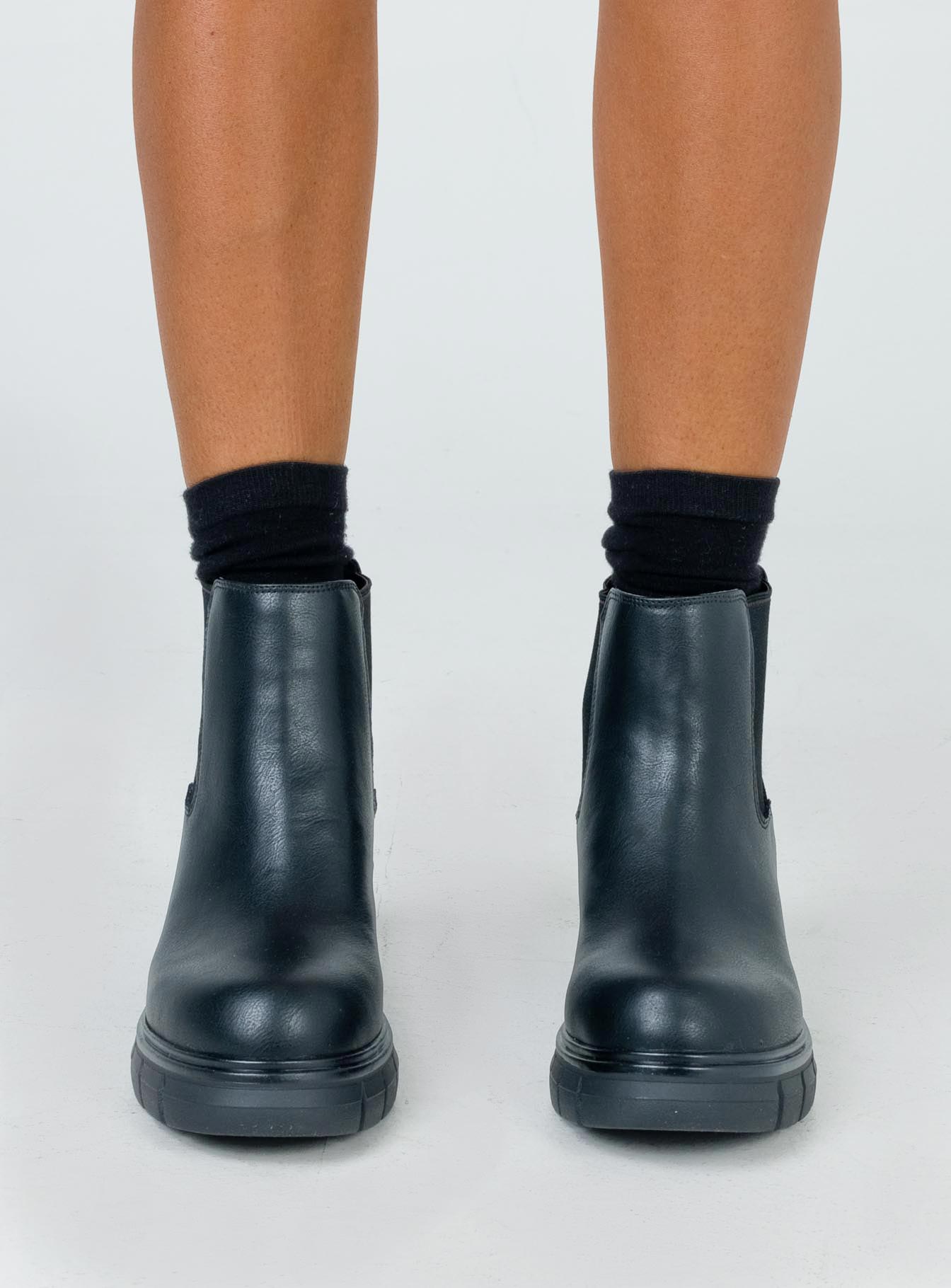 Lipstik black 2025 eamon boots