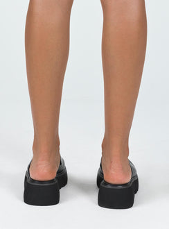 Slides Rounded close toe Slide on design Treaded sole Padded footbed