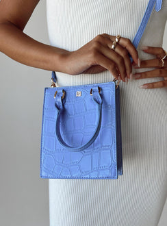 Handbag 100% PU Faux leather material  Croc print  Twin handles  Removable & adjustable shoulder strap  Internal card slip  Magnetic button fastening  Flat base