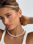 Necklace and earring pack Faux pearl earrings Stud fastening Necklace Gold-toned Lobster clasp fastening