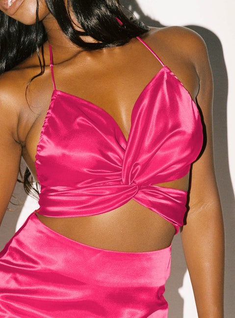 front view of model wearing Princess Polly Aura Top Pink 