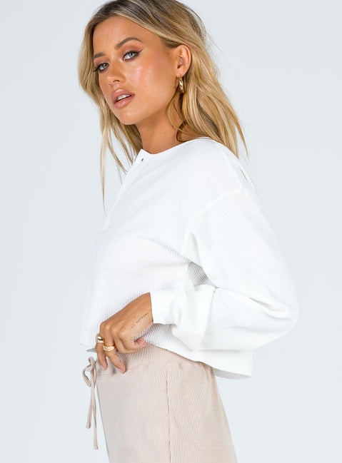 Mia Cropped Henley White Princess Polly  regular 