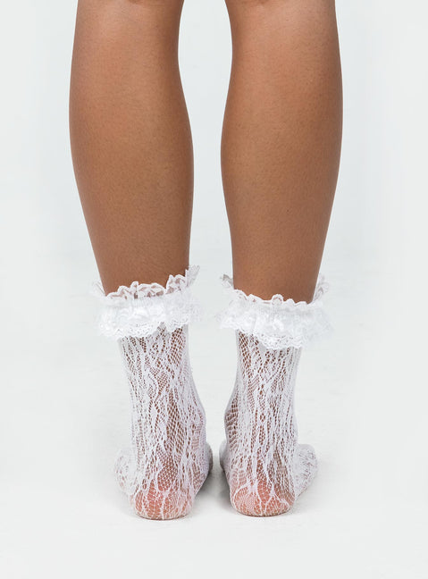 Liani Ruffle Socks White