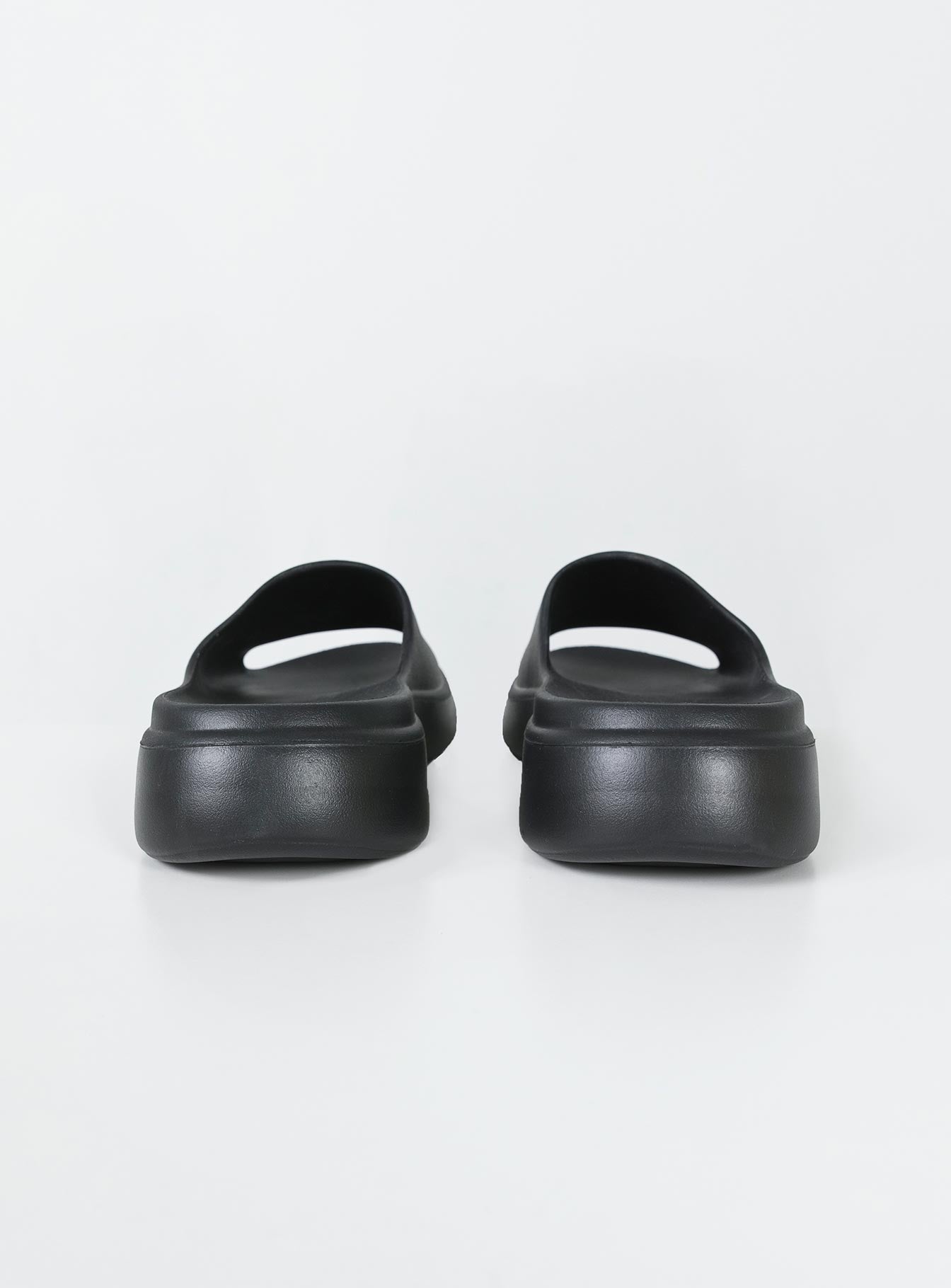 Slides Single upper Moulded footbed Smooth finish