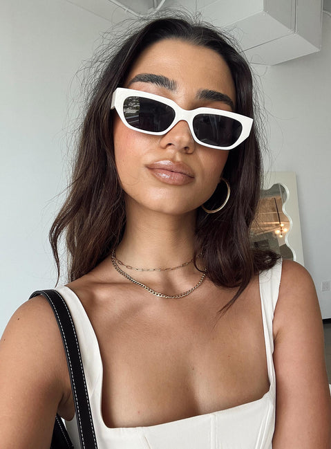 Sunglasses 70% PC 30% AC UV 400 Black tinted lenses Moulded nose bridge  Lightweight 