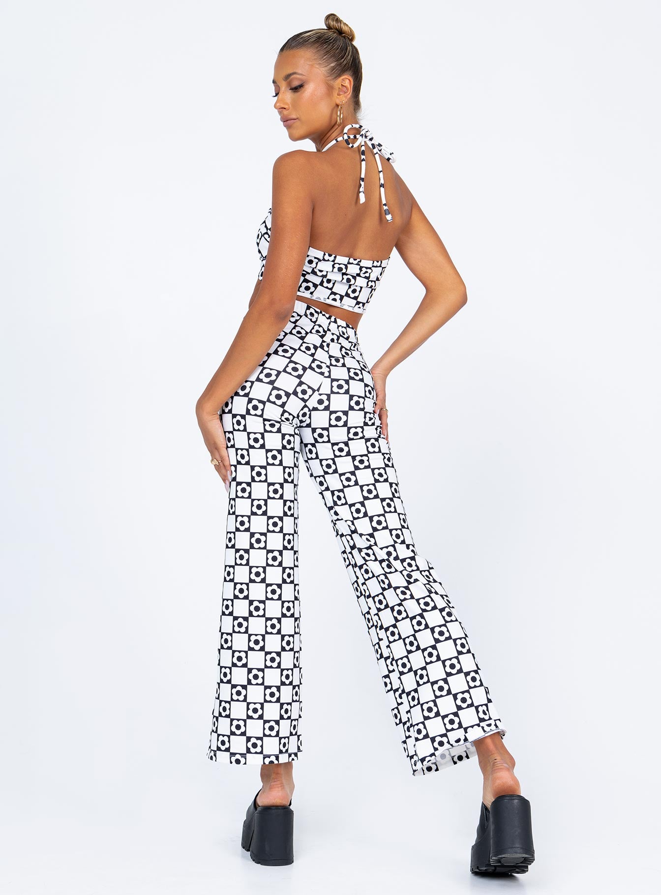 Latiana Set Black / White