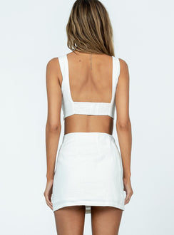 White matching set Linen look material  Crop top  Plunging neckline  Wired cups  Shirred back  Mini skirt Elasticated waistband 