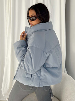 Puffer jacket  Oversized fit Princess Polly Exclusive High neck  Zip front fastening  Twin hip pockets  Fully lined 