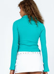 Green long sleeve top Ribbed material Classic collar V neckline