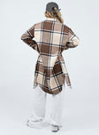 Coat Plaid print Classic collar Button fastening at front Twin chest pockets Single button cuff
