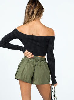 Cargo shorts Windbreaker material Elasticated waistband Zip & button fastening Twin hip pockets