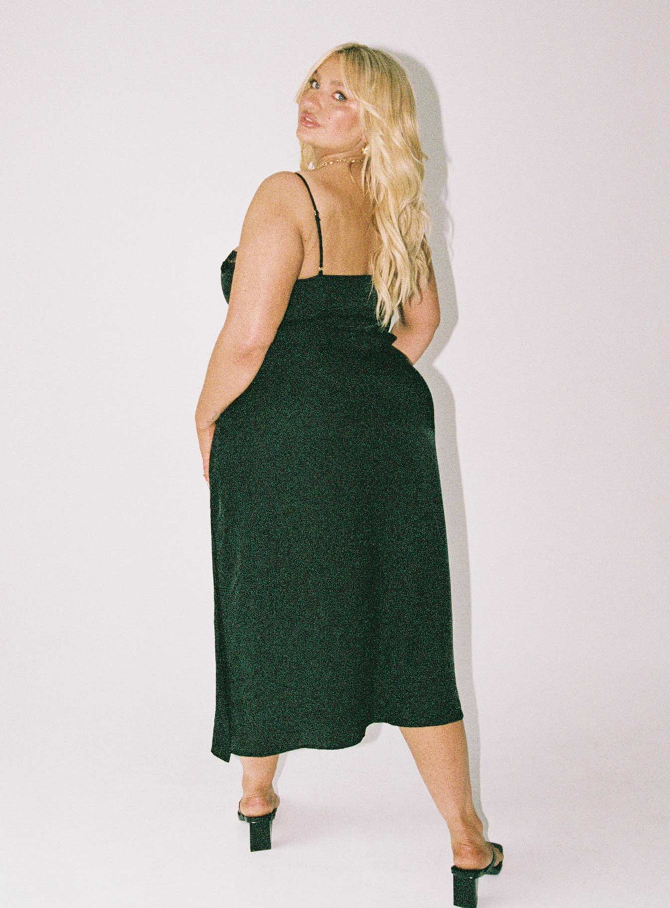 product Princess Polly Crew Neck  Hazel Midi Dress Black Curve