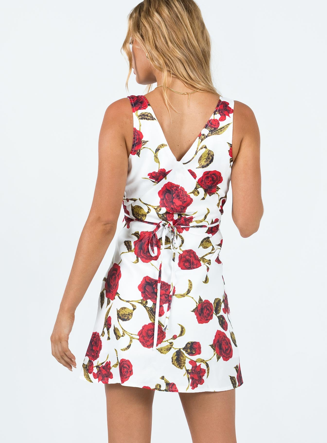 product Princess Polly Sweetheart Neckline  Nellie Mini Dress White / Red Floral
