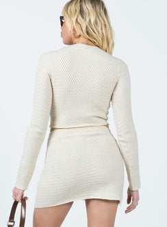 Two-piece set Knit material Cropped long sleeve top Mini skirt Elasticated waistband