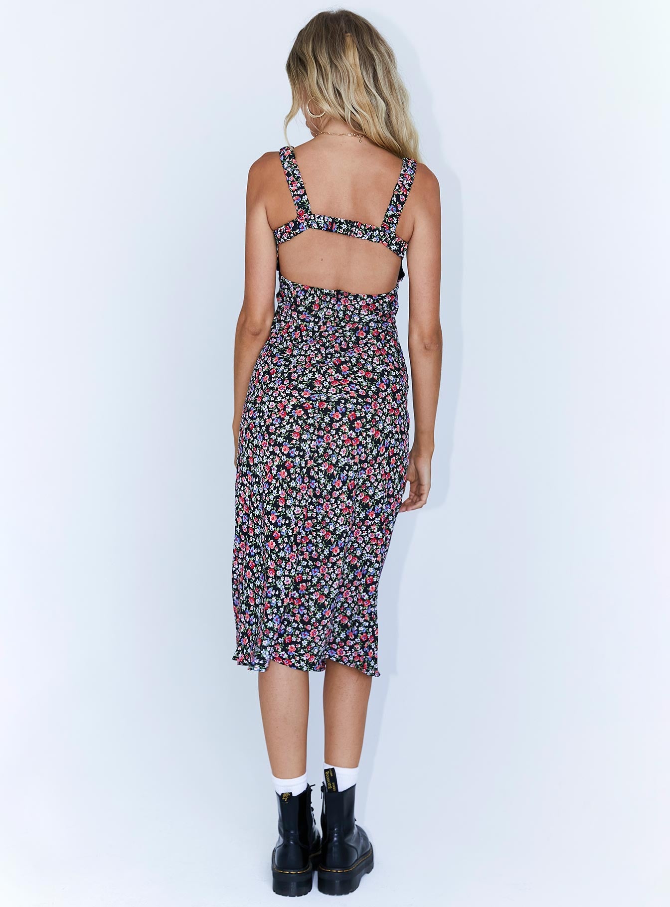 product Princess Polly V-Neck  Delta Midi Dress Black Floral