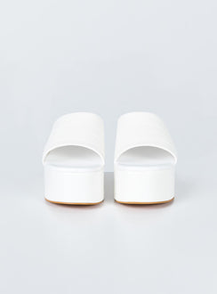 Heels Faux croc leather Single wide upper Rounded toe Padded footbed