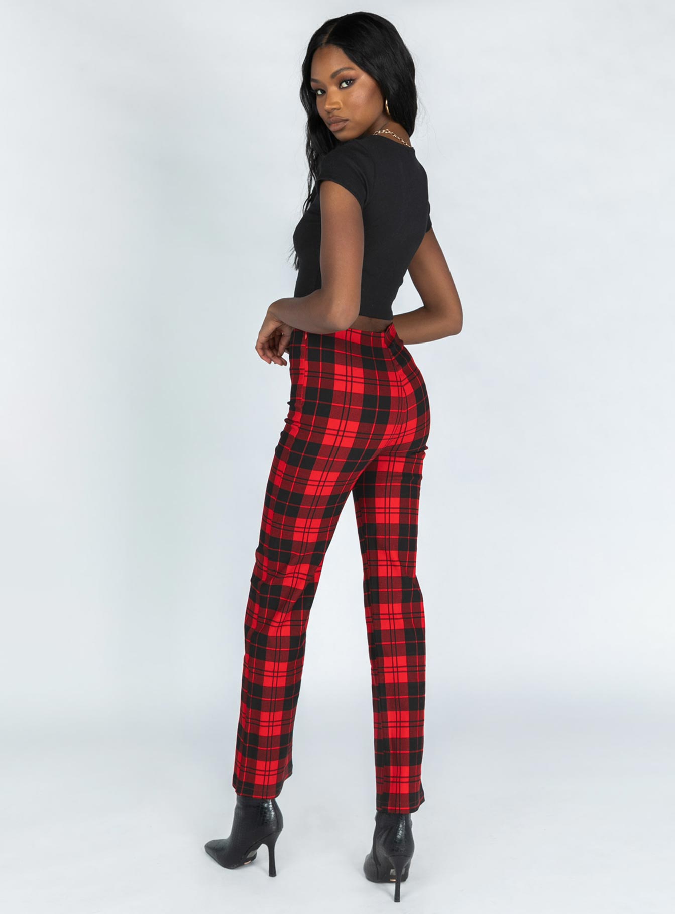 Front view of model wearing  front Princess Polly Low Rise Pants Low Rise Pants High Waisted Pants  Zara Pant Red Check