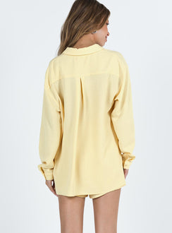Yellow shirt and shorts set Button up shirt Classic collar High waisted shorts Elasticated drawstring waist