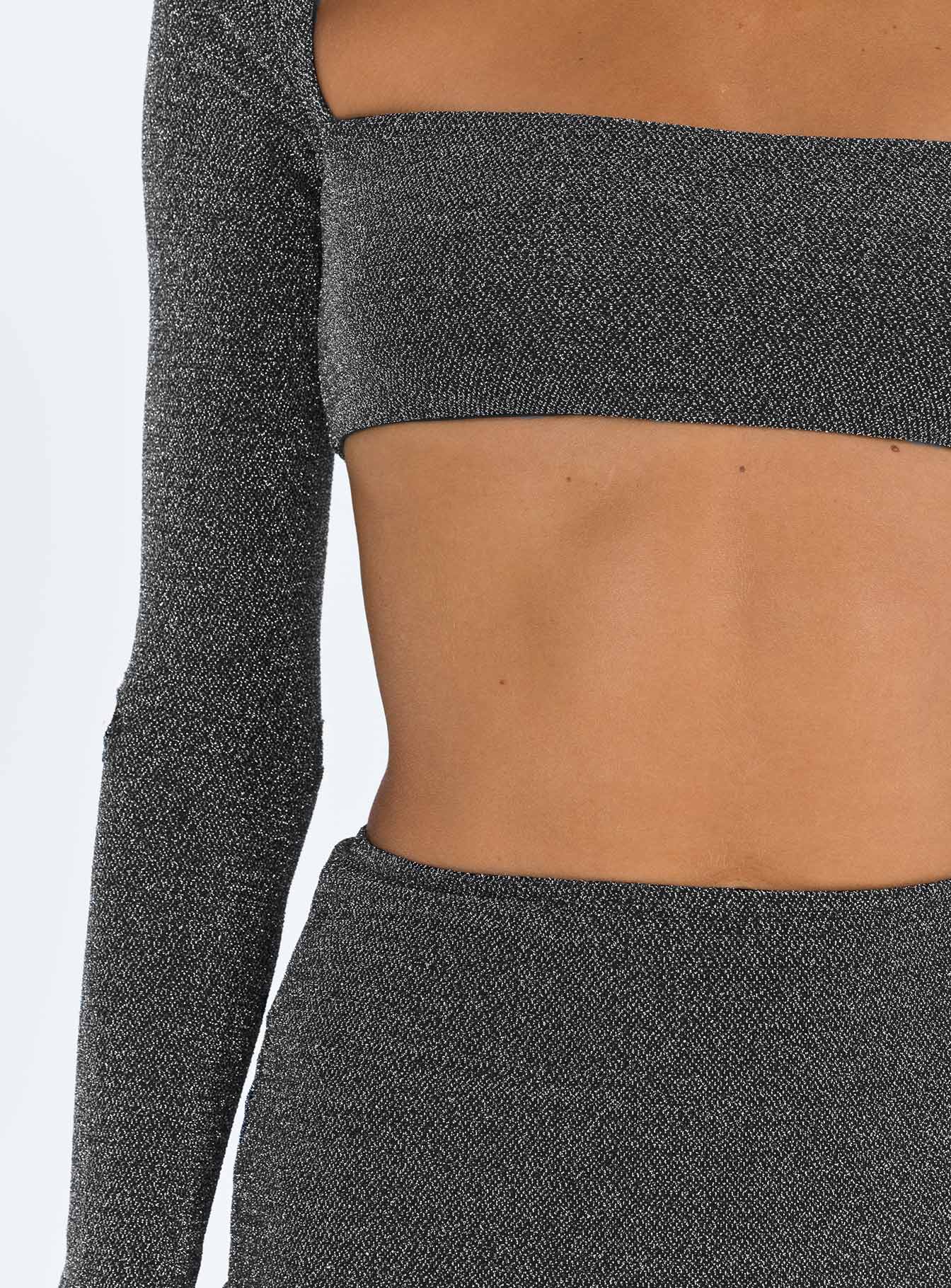 Matching set Sparkly material Long sleeve top Square neckline Maxi skirt Leg slit