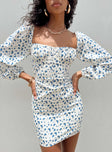 Front view of model wearing  front Princess Polly Square Neck  Vilma Long Sleeve Dress White Floral