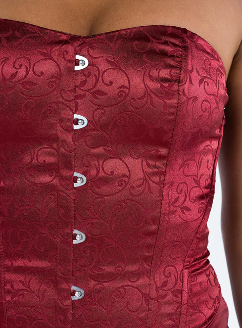 Front view of model wearing  front Princess Polly Square Neck  Alter Ego Mini Dress Maroon