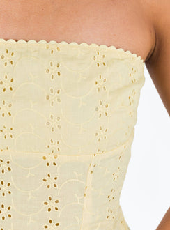 Front view of model wearing  front Princess Polly Sleeveless Square Neck  Parle Anglais Top Yellow