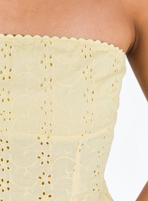 Front view of model wearing  front Princess Polly Sleeveless Square Neck  Parle Anglais Top Yellow