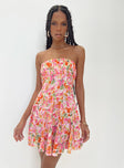 Front view of model wearing  front Princess Polly Sweetheart Neckline  Largo Strapless Mini Dress Multi