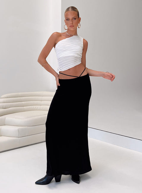 Front view of model wearing  front Maisie Maxi Skirt Black Princess Polly  Maxi 