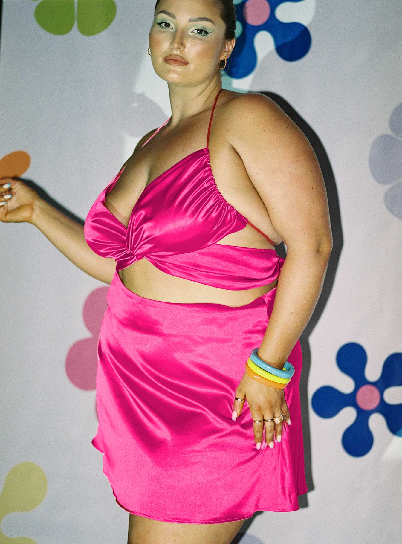 front view of model wearing Princess Polly Aura Top Pink Curve 