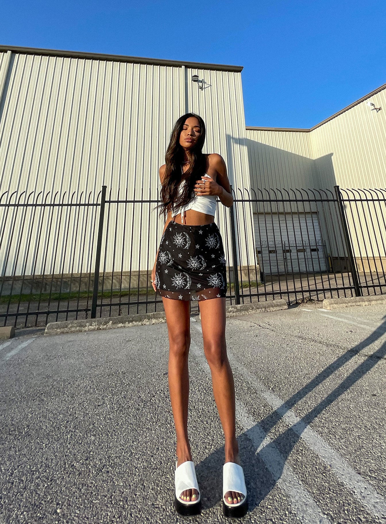 Platform heels Wide base Single thick upper Rounded toe Vegan leather