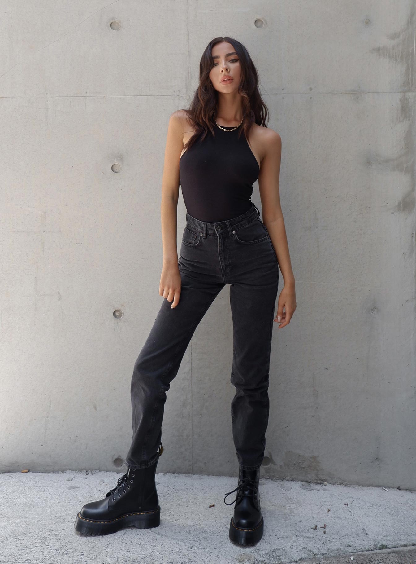 front view of model wearing Princess Polly Ragged Priest Butt Cut Jean Mid Rise 